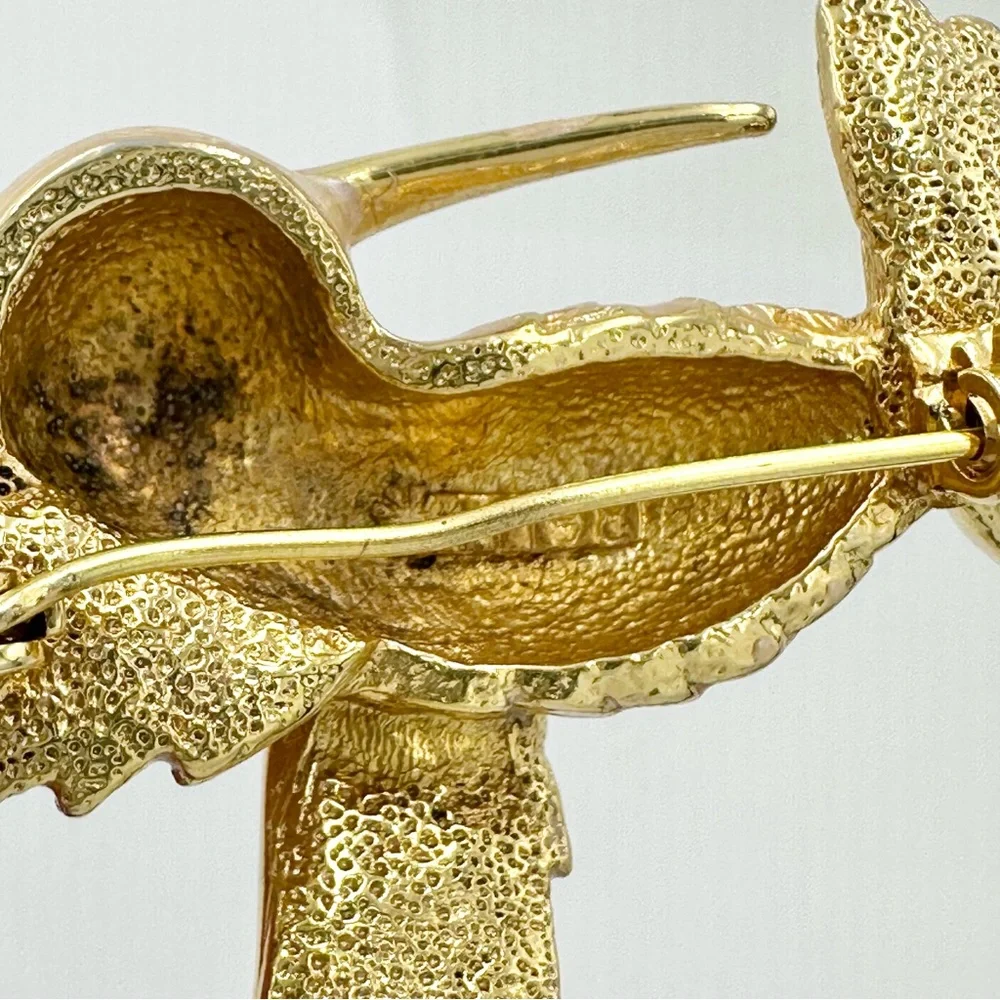 Boucher Vintage Enamel Hummingbird Brooch Lapel Pin